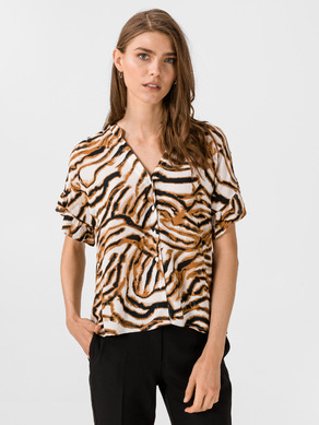 Vero Moda Kourtney Shirt