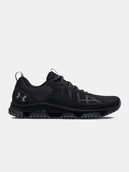 Under Armour UA W MG Strikefast Sneakers